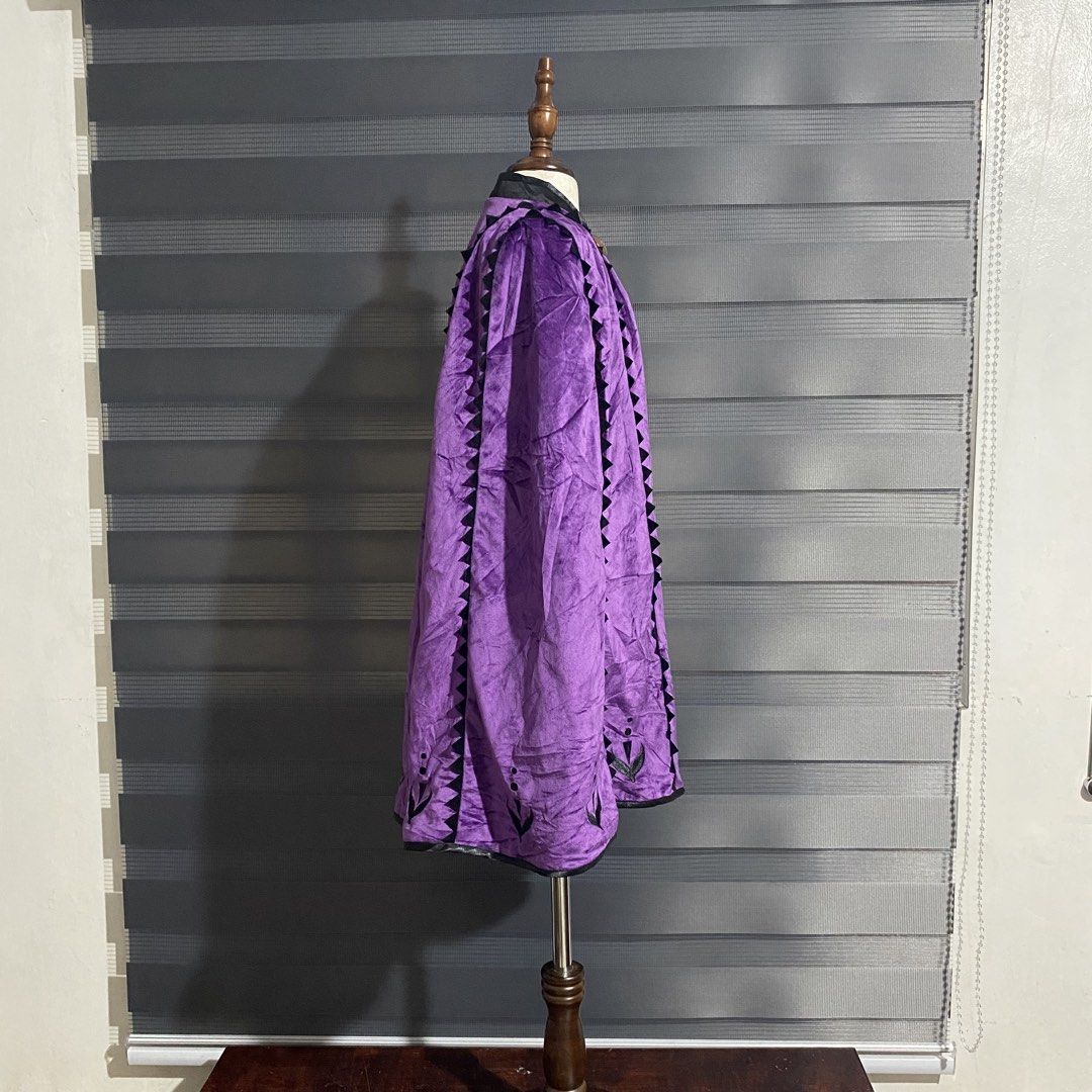 OG Frozen Cape (Category: Blouses) located in Caloocan City. Submitted by discusonlineshop (Listing ID 1460585035, Image 3). Description: 5-6Y .