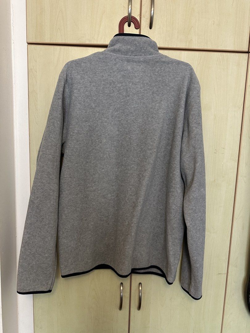 Old Navy Grey Fleece Zip-Up Jacket Size M (Category: Coats, Jackets and Outerwear) located in Quezon City. Submitted by mancave_stuff (Listing ID 1460544925, Image 2). Description: - Grey fleece jacket from Old Navy -Size M: W22” x L28” - Full zip-up front with stand-up collar - Two side pockets - Made of 100% polyester - Ideal for layering - Comfortable and warm.