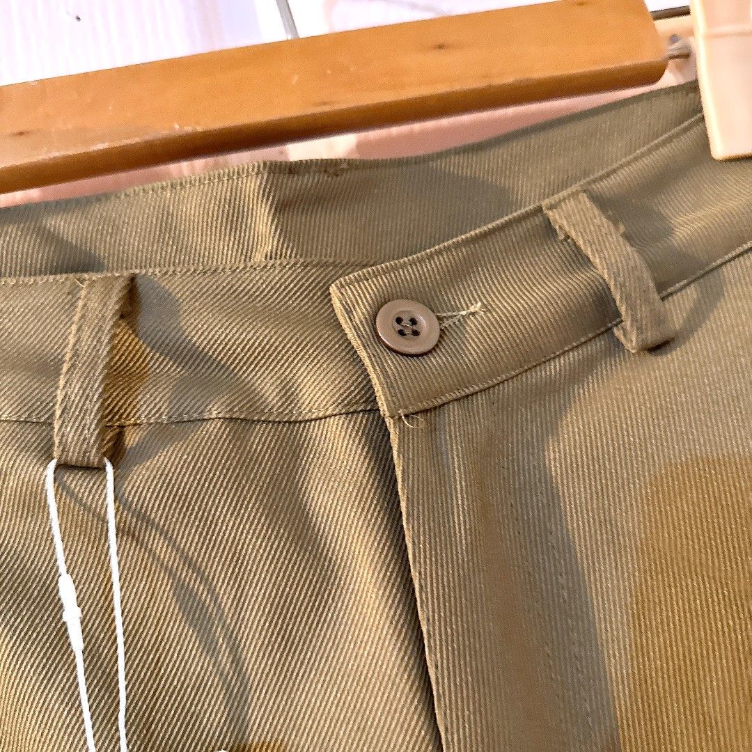 Olive Green Barrel Jeans (Category: Jeans) located in Manila. Submitted by withlovesam (Listing ID 1460625567, Image 2). Description: so pretty! best for 5" below girlies!!.