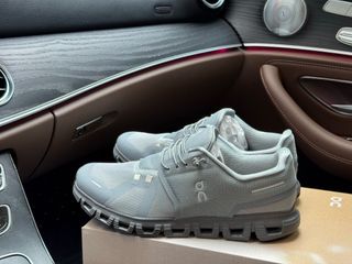 （分類：）位於 。 由 sneakerssssssssssss 提交（商品編號 1460514127，圖片 1）。簡介： 。
