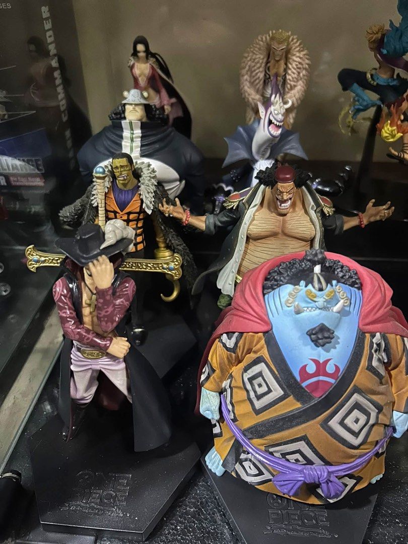 One piece warlord set with box (Category: Figurines & Statues) located in Cavite. Submitted by karlisle.08 (Listing ID 1460515816, Image 1). Description: .