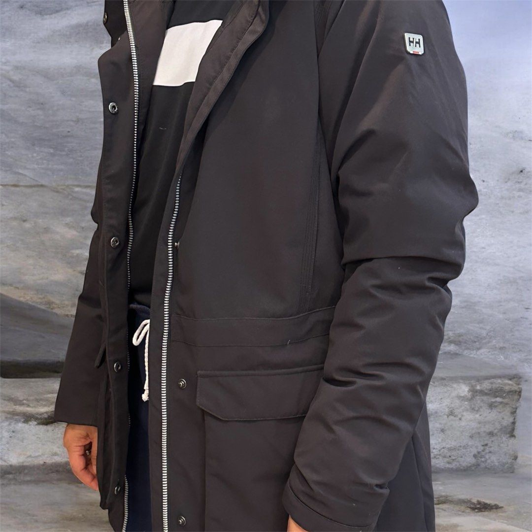 ORIGINAL HELLY HANSEN HH Women's Norse Winter Parka XL Jacket (Category: Coats, Jackets and Outerwear) located in Muntinlupa City. Submitted by alabangbargains (Listing ID 1460614713, Image 2). Description: Brand: Helly Hansen Model Name: Women’s Norse Winter Parka Style / Product Code: 54278 (Reflects ⁠CS 54278 K⁠ on wash tag) Color: Black Key Features: Waterproof and windproof Helly Tech® shell, down-blend thermal insulation, rear buckle hood a