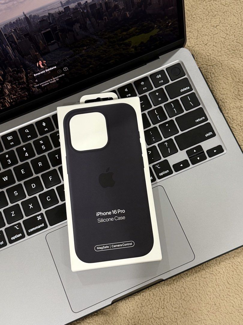 Original Magsafe iPhone 16 Pro Silicone Case (Category: Cases & Sleeves) located in Quezon City. Submitted by shopmrld (Listing ID 1460709403, Image 2). Description: Original Apple Case for less than 1k only!! (SRP is 3,990) - Black iPhone 16 Pro Silicone Case - 100% authentic, bought recently from Power Mac (money back if proven fake) - With MagSafe and Camera Control - The case automatically connects to your device upon use - 10/10 condition, n