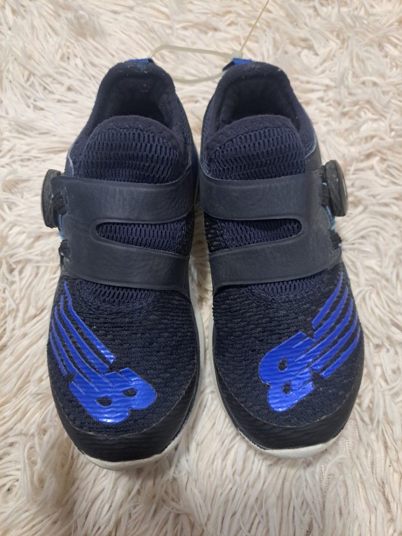 ORIGINAL NEW BALANCE FOR KID (Category: Babies & Kids Fashion) located in Quezon City. Submitted by kimlynandaya (Listing ID 1460651009, Image 2). Description: ORIGINAL NEW BALANCE SHOES FOR KID 1st price: US:12 UK:11.5 EUR:30 CM:17.5 2nd price: US:12 UK:11.5 EUR:30 CM:17.5 3rd price: US:3 UK:2.5 EUR:35 CM:21 4th price: US:13 UK:12.5 EUR:31 CM:18.5 .