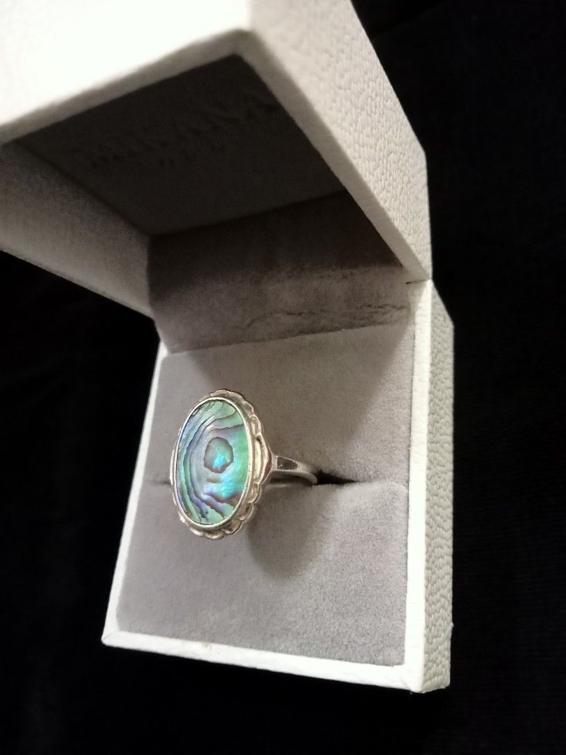 oval-shaped abalone shell (Category: Rings) located in Danao, Cebu. Submitted by wildbear-27a149 (Listing ID 1460553561, Image 2). Description: vintage oval abalone ring 📌stamp STG STG" stamp stands for Sterling Silver. 📌size 5.5.