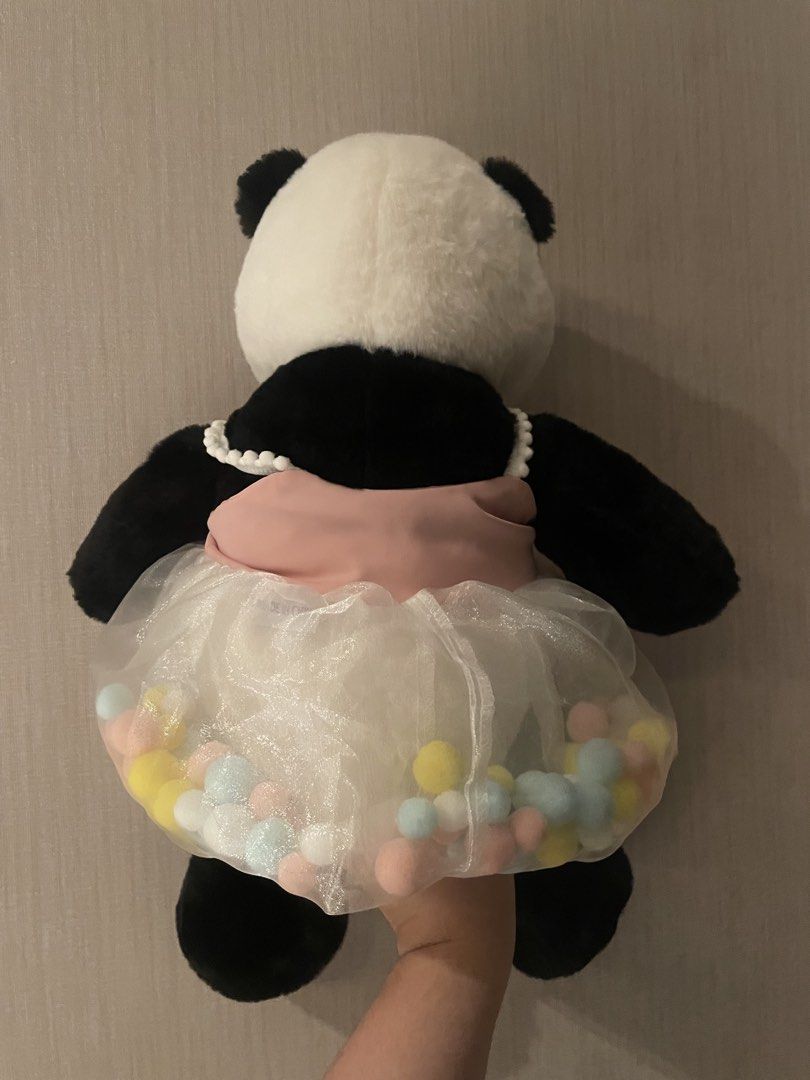 Panda stuffed toy (Category: Plushies & Soft Toys) located in Taguig. Submitted by vast_charmmie (Listing ID 1460546983, Image 2). Description: .
