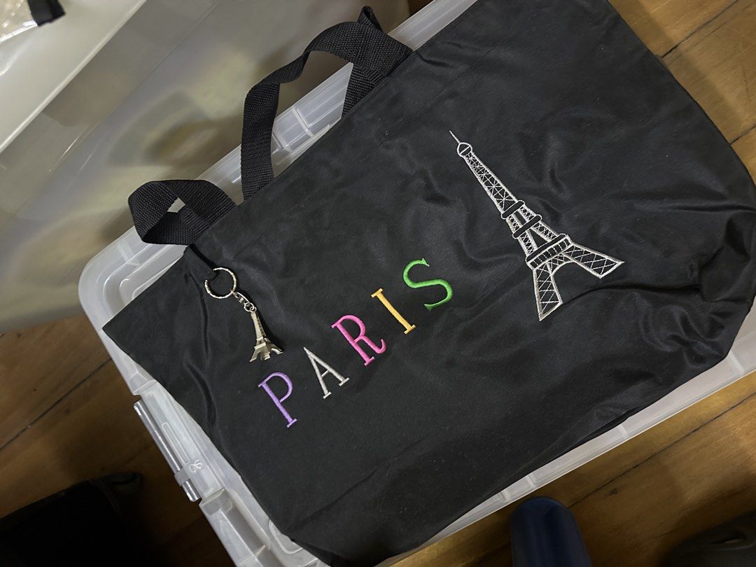 Paris Tote Bag with Eiffel Tower Keychain (Category: Tote Bags) located in Manila. Submitted by declutteringlot (Listing ID 1460634443, Image 1). Description: .