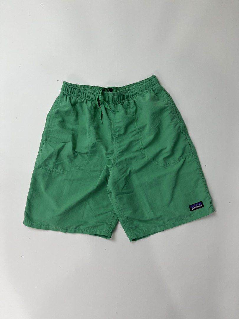 Patagonia Shorts (Category: Shorts) located in Makati City. Submitted by ufcknwthbst (Listing ID 1460556017, Image 1). Description: 26-28 waist 16 inch length 9.5/10 condition No issue.