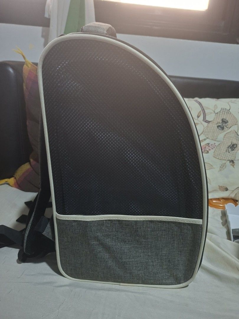 Pet bagpack (Category: Homes & Other Pet Accessories) located in Baguio. Submitted by silent_brianjosh (Listing ID 1460643067, Image 2). Description: .