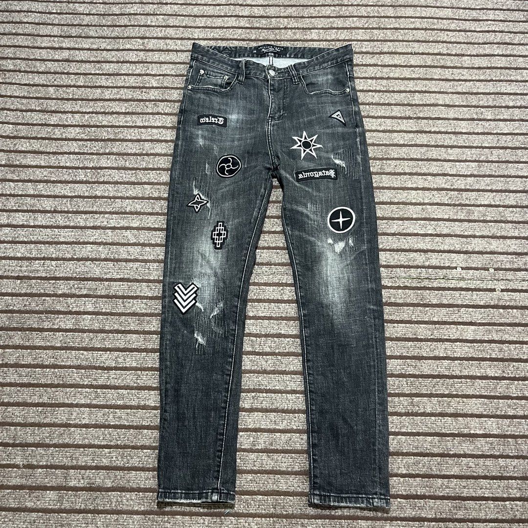 PHILIP PLIEN JEANS (Category: Jeans) located in Buenavista. Submitted by lvinboi (Listing ID 1460564191, Image 1). Description: Waist: 30 Length: 38 Leghole: 5.5 As new 10/10 cr No issue.