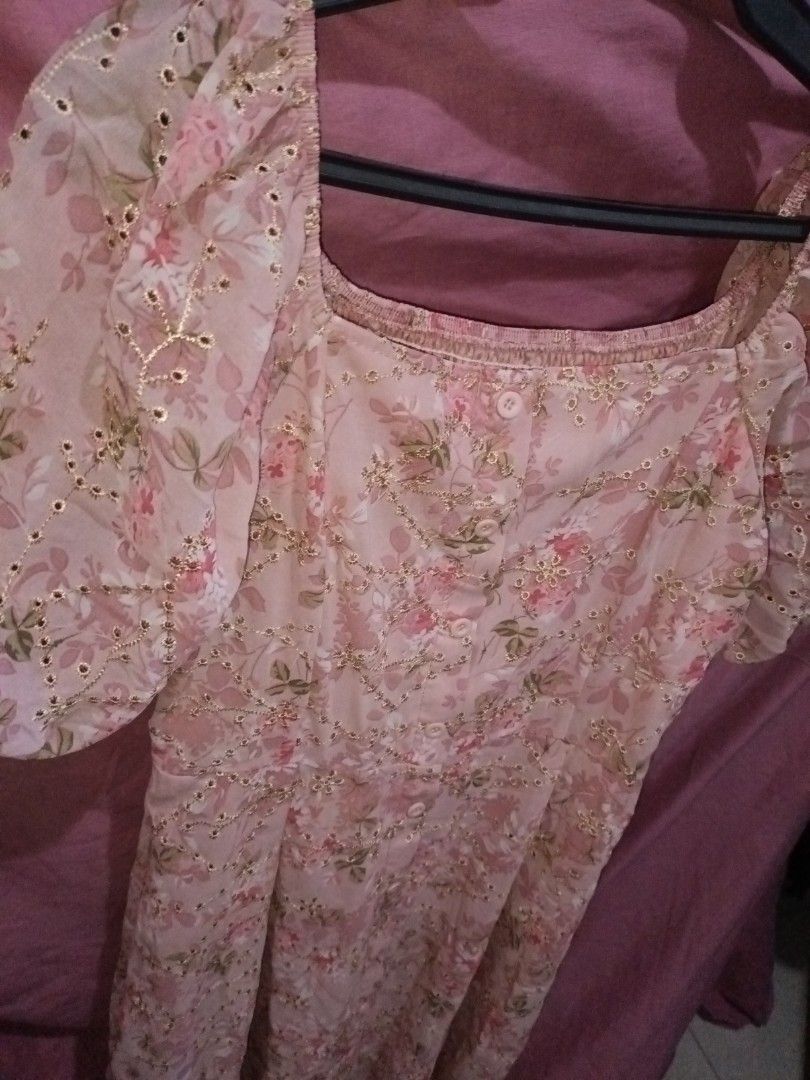 Pink Floral Dress (Category: Dresses) located in Quezon City. Submitted by audsclothingline (Listing ID 1460606750, Image 2). Description: Good as new..