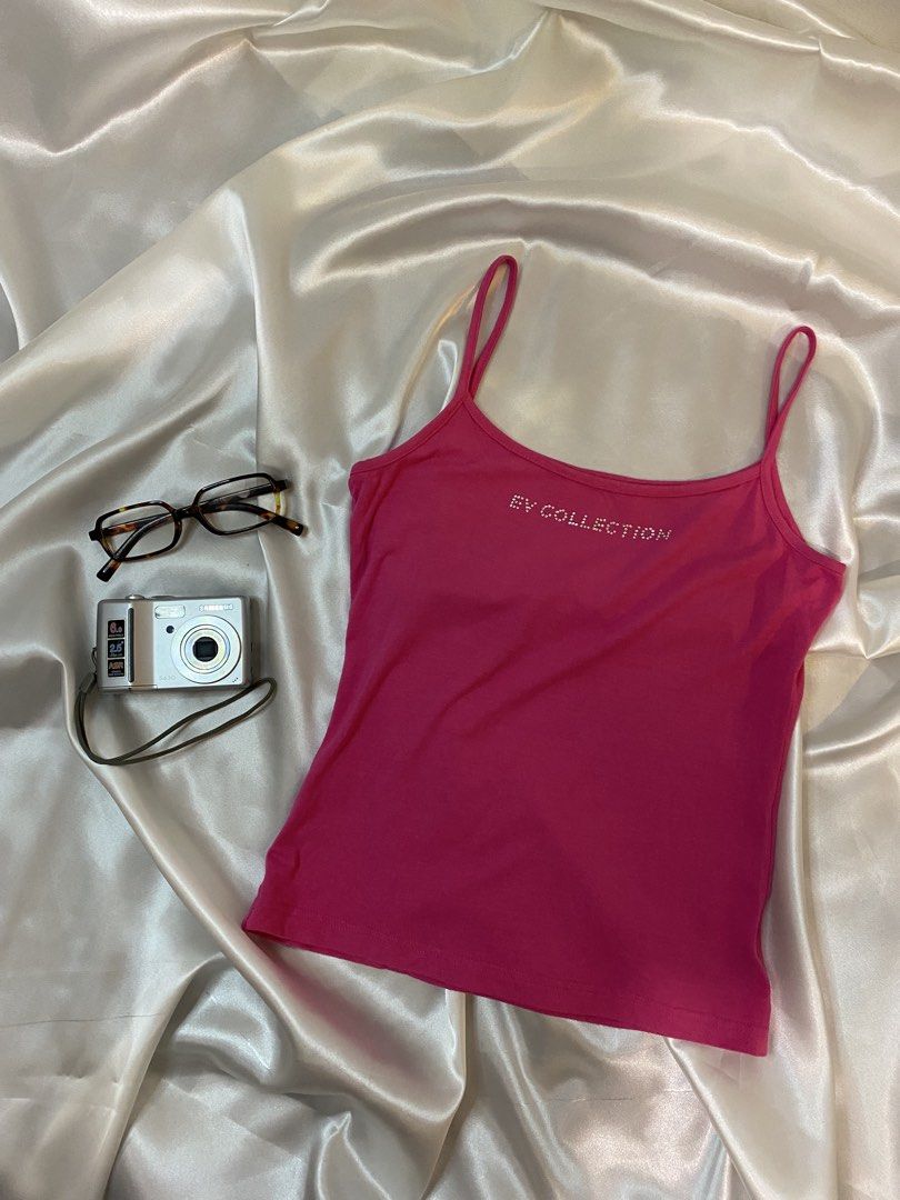 pink top (Category: Sleeveless) located in Valenzuela. Submitted by nixies.apparel (Listing ID 1460691535, Image 1). Description: ₱139 | small - medium 🪩.