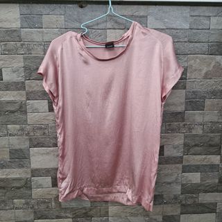 (Category: ) located in . Submitted by evethriftedthisph (Listing ID 1460565380, Image 1). Description: .