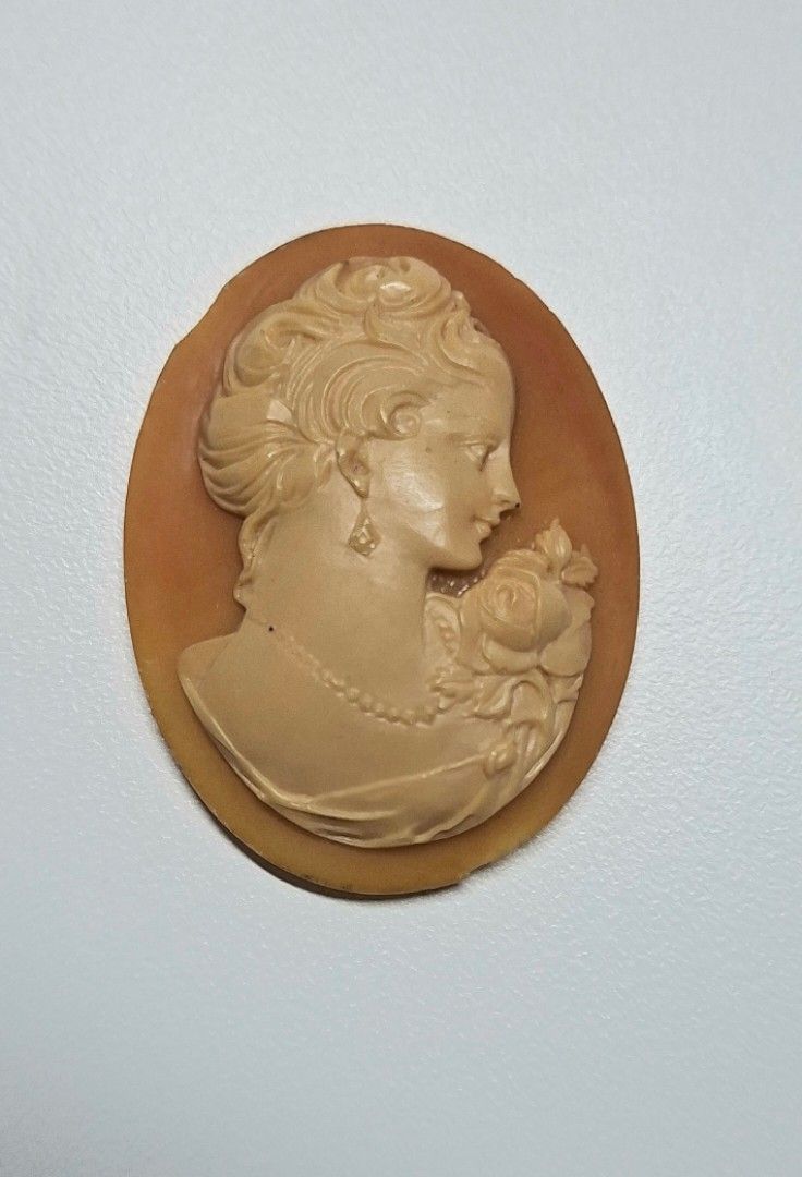 Plastic Cameo (Category: Other Accessories) located in Makati City. Submitted by archaic532shop (Listing ID 1460659053, Image 1). Description: ■Approximate Dimensions: H-5.7 cm L- 4.2 cm IMPORTANT NOTES: • Clients with OFFERS will be prioritized. • Selling in “As Is “condition (no warranty or guarantees) Accept all flaws before and after purchase. No returns. No exchange of items. • All items are pre-owned unless declared New • Conversation regar