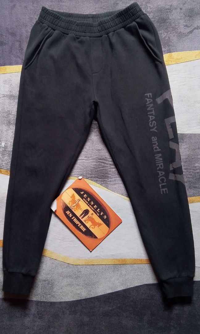 Play joggers pants unisex (Category: Joggers) located in Calbayog City. Submitted by jen1027 (Listing ID 1460526624, Image 1). Description: Ptpa 🙏OFF/LEGIT PLAY" and "FANTASY and MIRACLE" printed vertically down the leg UNISEX size Medium On Tag Actual Dimes W-28-34 Length -37 Hem 4 Issue Cut Yong Last Washtag,Wala na Yong Drawstring Color Rate 9/10 Good Condition Price:480 + sf ⛔ Payment First ⛔Mop-Gcash ⛔ Location Calbayog City Samar ⛔pm.