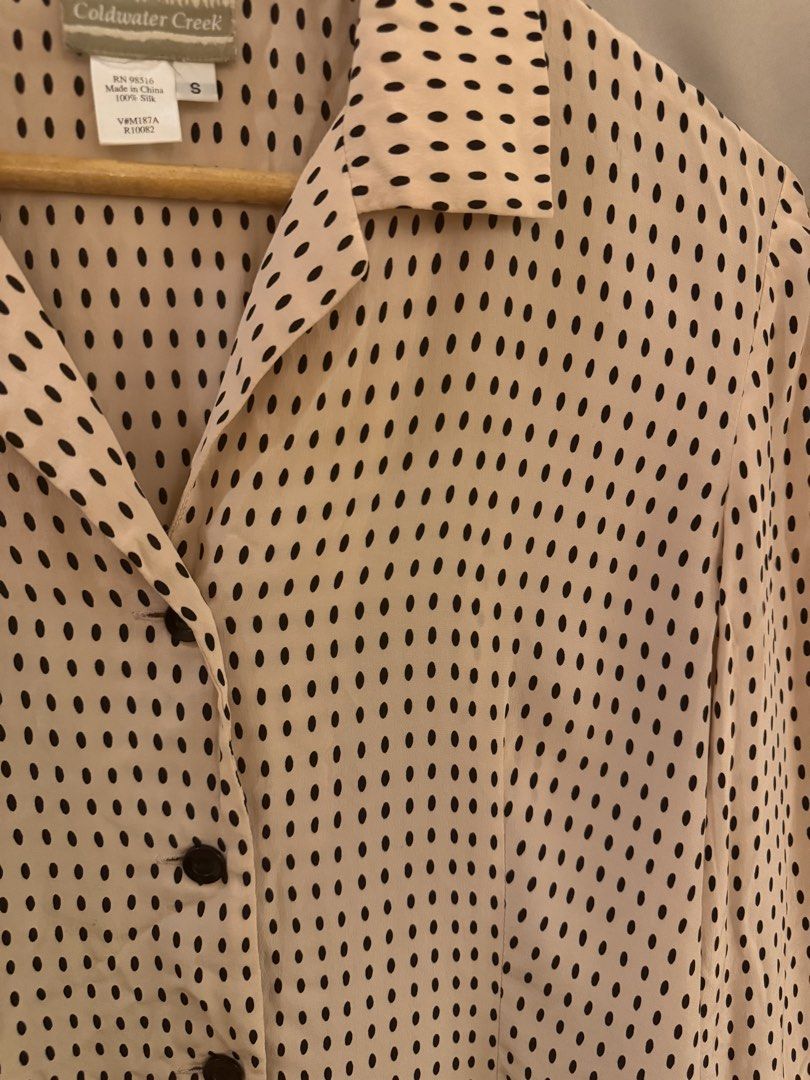 Polka buttondown top (Category: Blouses) located in Manila. Submitted by 414studio (Listing ID 1460663311, Image 2). Description: .