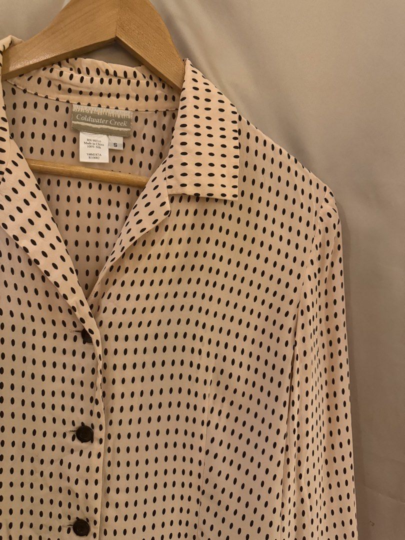 Polka buttondown top (Category: Blouses) located in Manila. Submitted by 414studio (Listing ID 1460663311, Image 3). Description: .