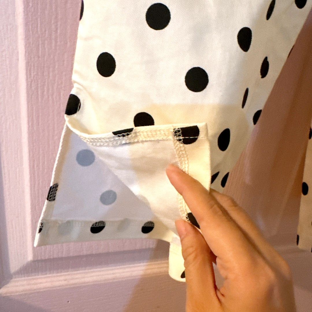 Polka Dot Capri Jeans (Category: Other Bottoms) located in Manila. Submitted by withlovesam (Listing ID 1460624824, Image 2). Description: .