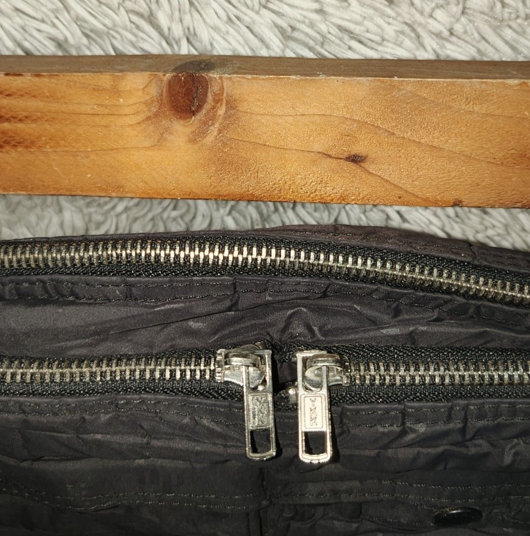 PORTER CAMOU (Category: Sling Bags) located in Baguio. Submitted by akiko2600 (Listing ID 1460657481, Image 3). Description: PORTER EXCELLENT CONDITION NO ISSUES 980.
