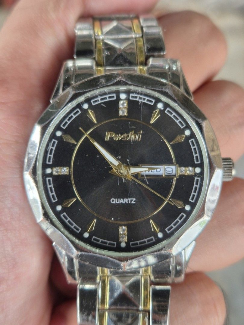 Poshi Quartz (Category: Luxury Watches) located in San Simon. Submitted by pickle_rick_ (Listing ID 1460569981, Image 2). Description: Gumagana pa yan, kung ano ang condition na nasa picture, ganon niyo din makukuha.