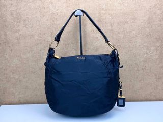 (Category: ) located in . Submitted by luxury_galeries (Listing ID 1460534074, Image 1). Description: .