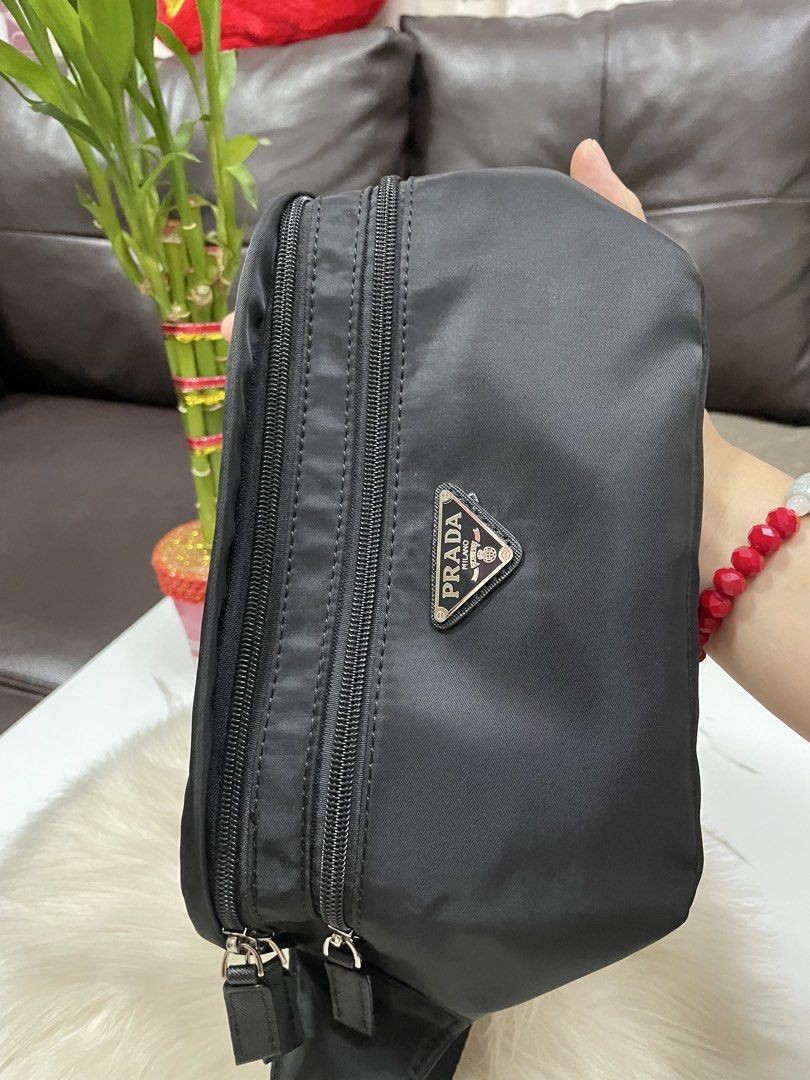 Prada Chest Bag (Unisex) (Category: Announcements) located in Mandaue City. Submitted by ludz_0246 (Listing ID 1460648754, Image 3). Description: Metal Logo Sexy R Logo Nylon in 21cm Adjustable Strap Unisex Actual Photo No flaw.