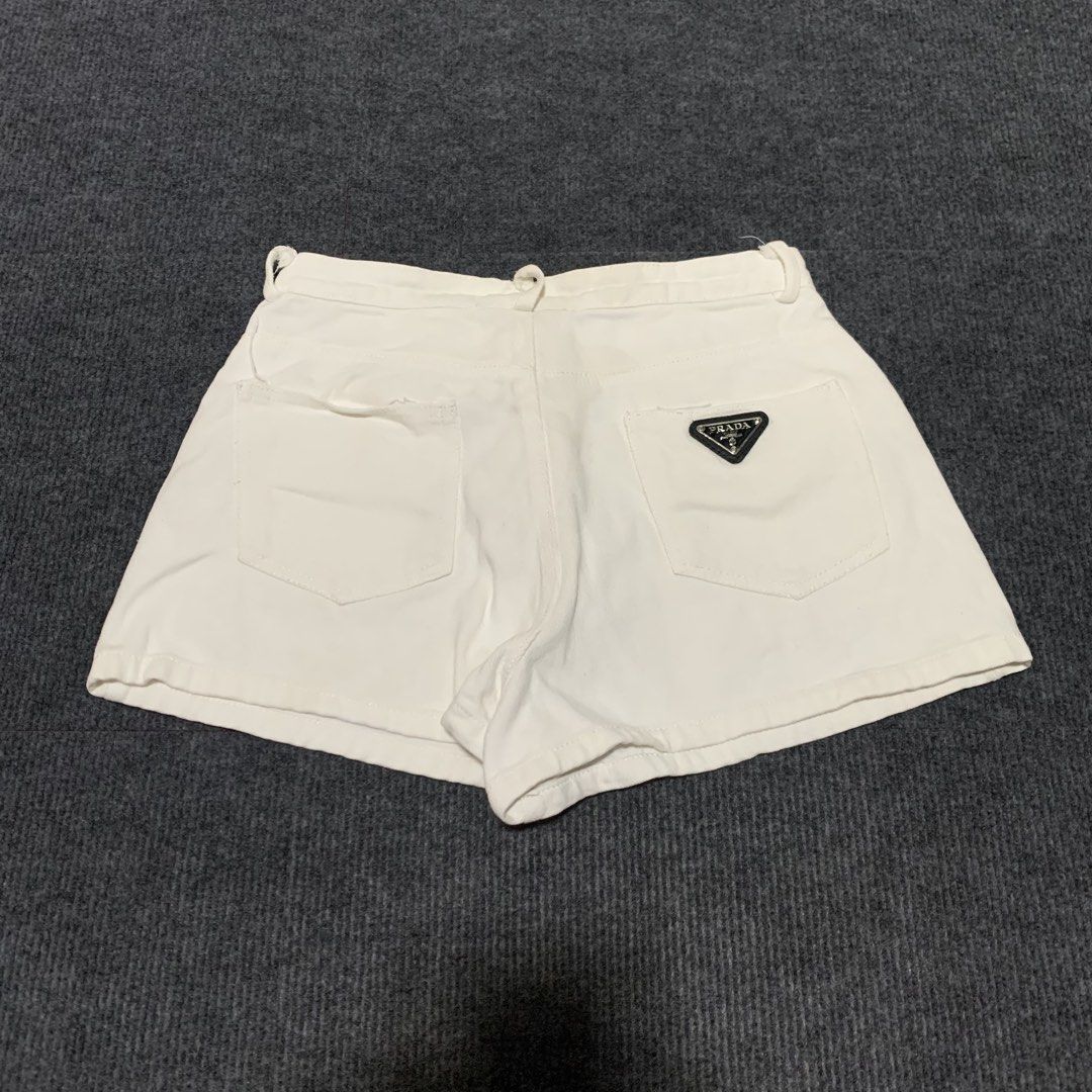 Prada women short (Category: Shorts) located in Manila. Submitted by _thrift.clothes._ (Listing ID 1460537337, Image 1). Description: Size:26.