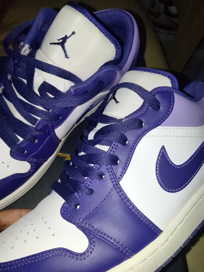 PreLove Shoes (Category: Sneakers) located in Manila. Submitted by luckystorm.f1e36d (Listing ID 1460603491, Image 2). Description: Air Jordan 1 Low( size 10)- 3k Jordan 1 take 5 (size 10.5)- 2,500 Lebron Witness (size 10.5)- 1,500 Air Jordan 1 Low (Size 7y)- 3k Pwede meet-up Ever Gotesco Commonwealth.