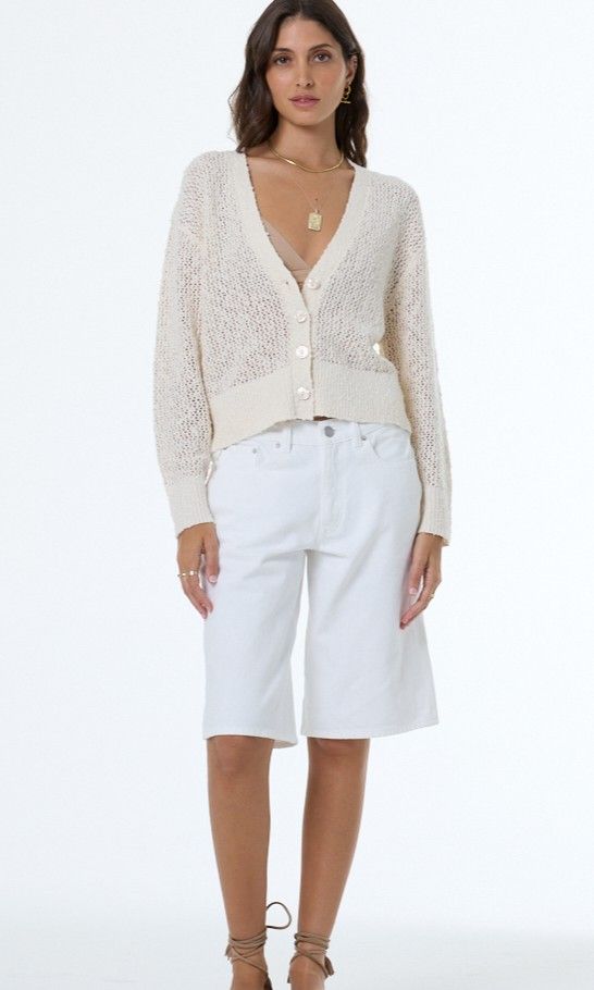 Preloved branded knitted Cardigan (Category: Activewear) located in Manila. Submitted by vestir.thrifts (Listing ID 1460523270, Image 3). Description: preloved branded knitted Cardigan sizes are already indicated each photos.