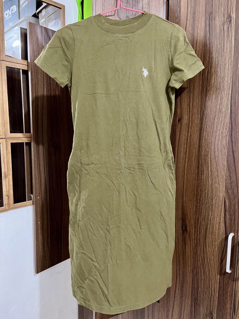 Preloved Dresses (Category: Dresses) located in Manila. Submitted by vastwind.e0a68b (Listing ID 1460628192, Image 2). Description: Selling my preloved clothes for only 🎀Php 199.00 each🎀 📌 rfs: closet clean-up 📌 good condition, like new 📌 no issue 📌 fit to S-M frame 📌 payment first policy 📌 sf: shouldered by the buyer 📍 Manila & Cavite ❤️PM if interested, thank you❤️.