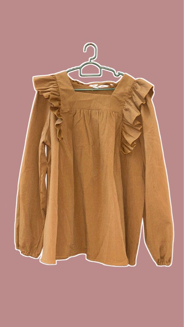 Preloved ruffle blouse (Category: Blouses) located in Kluang. Submitted by aweeennn (Listing ID 1460645708, Image 1). Description: .