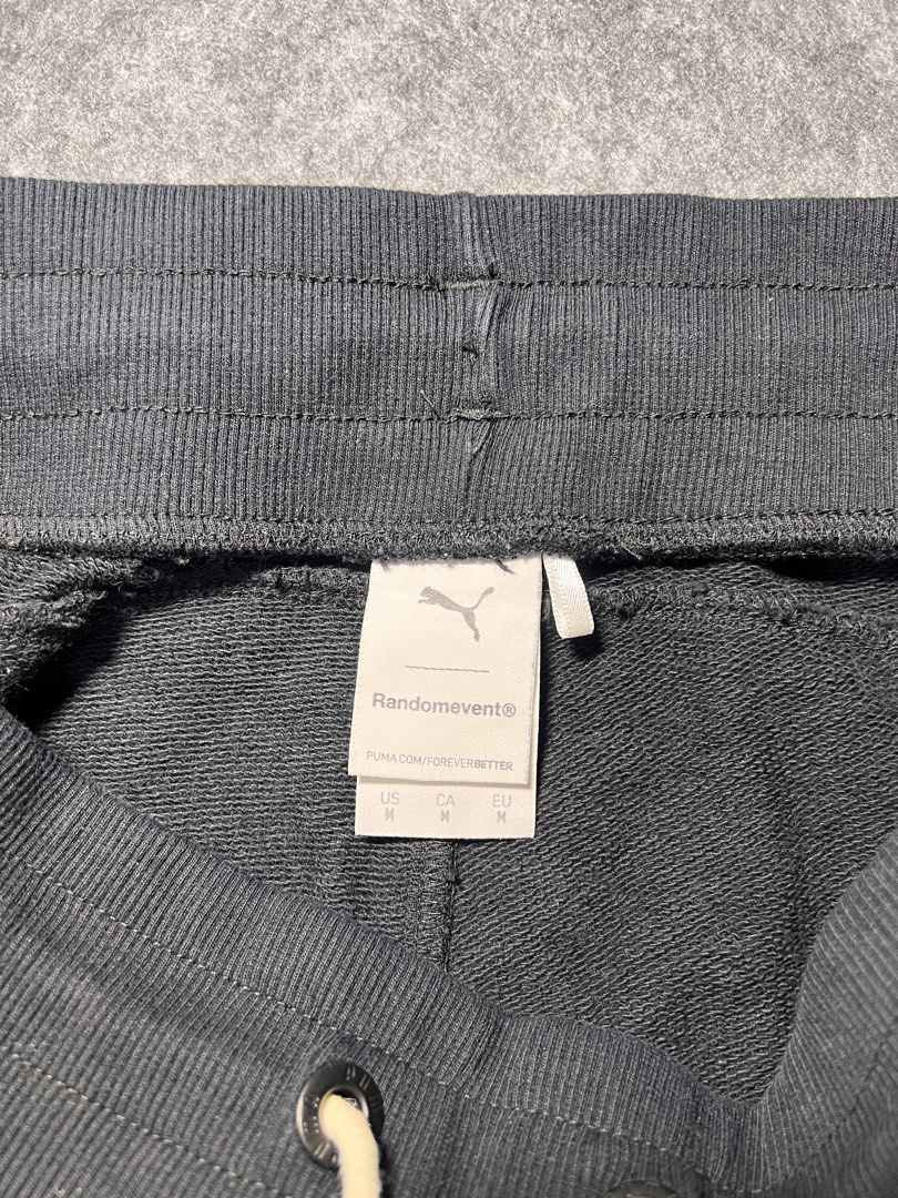 Puma Random Event Collaboration Shorts Black Size M (Category: Shorts) located in Manila. Submitted by randsclothingstore (Listing ID 1460711853, Image 3). Description: Brand: Puma x Random Event Size (Inch) ‼️Medida Size‼️ : W 30-34| L 17.5 Color Rate: 10/10 Condition: Like New Issue: None Price: ₱899 ‼️ Thrifted item — please manage your expectations, authenticity is not guaranteed (check photos for tags!) 🧼 Items have been stored or thrifted 