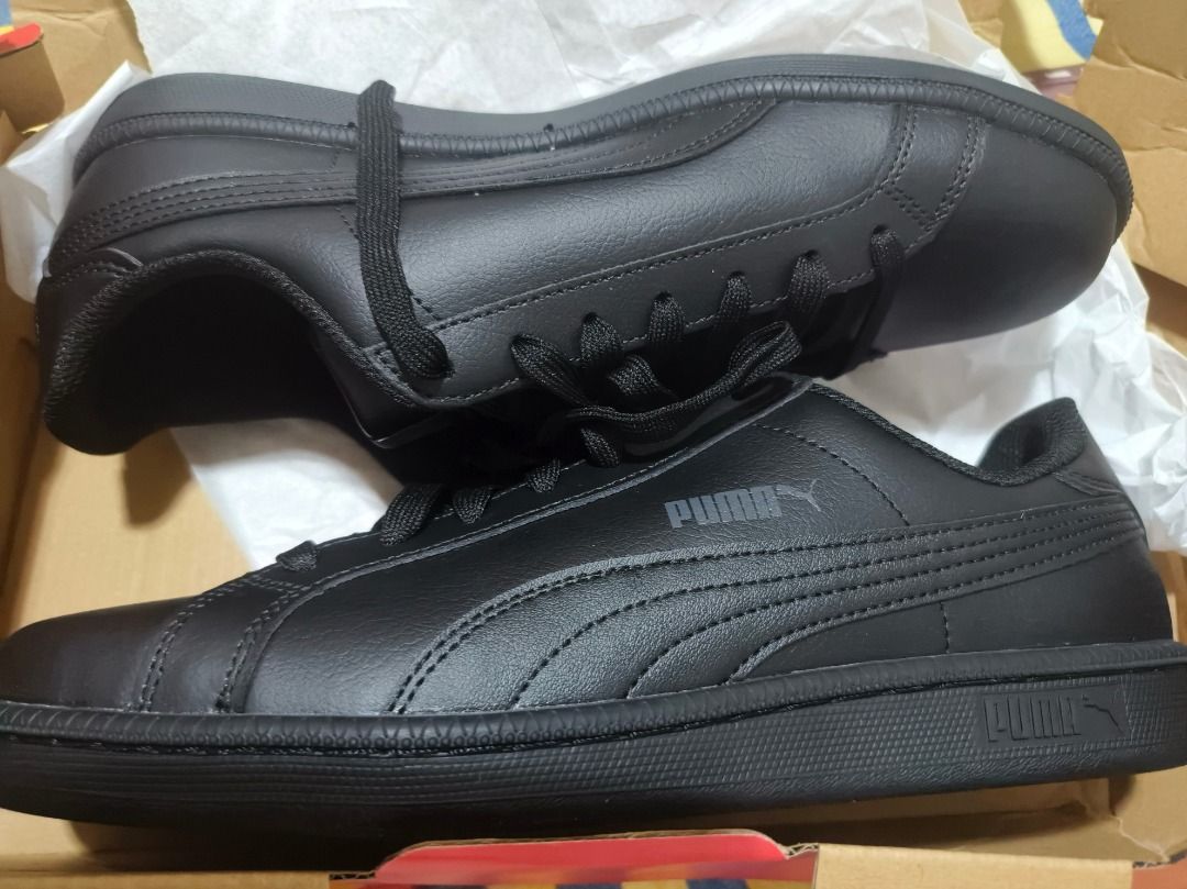 Puma Smash V2 Leather Sneakers Black (Category: Sneakers) located in San Leonardo. Submitted by burgossanleonardo.12345 (Listing ID 1460644868, Image 1). Description: - Classic black Puma sneakers - Genuine leather upper - Secure lace-up closure - Versatile for everyday wear, casual outings, and sports - Don't miss out!.