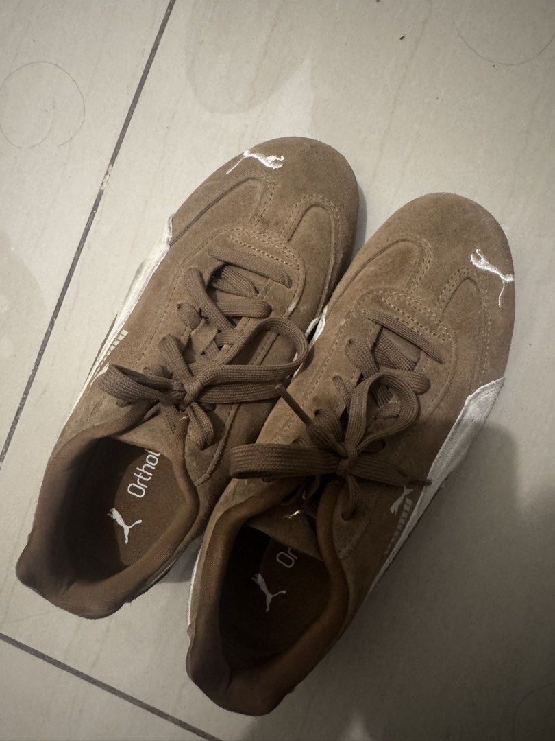 PUMA SPEEDCAT size uk 5.5 (Category: Sneakers) located in Manila. Submitted by reincassyyy (Listing ID 1460595033, Image 2). Description: LINISIN NYO NA LANG YUNG NASA WHITE PART HEHE MADALI LANG YAN w/o box rfs: DI BAGAY SAKEN.