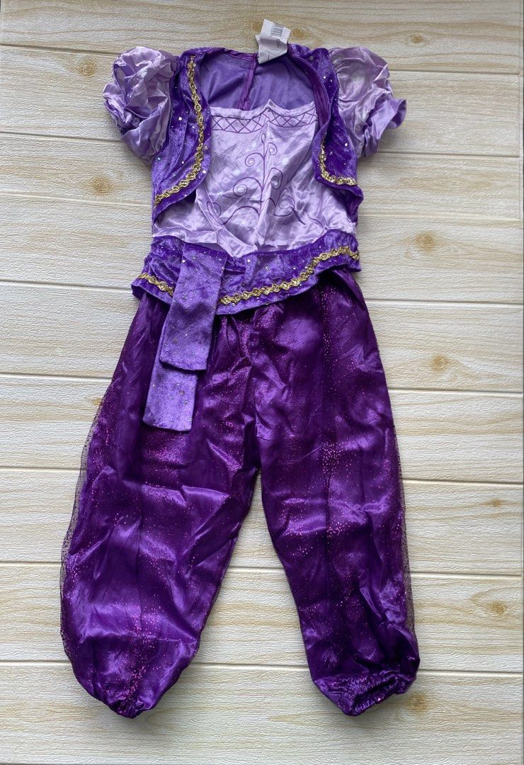 purple Shimmer costume (Category: Babies & Kids Fashion) located in Cebu City. Submitted by yjainani (Listing ID 1460527576, Image 1). Description: purple Shimmer costume from Shimmer and Shine featuring sparkly sheer sleeves and gold trim.