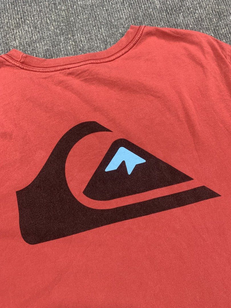 Quicksilver (Category: Tshirts & Polo Shirts ) located in Dumaguete. Submitted by dailywear6200 (Listing ID 1460662396, Image 3). Description: QuickSilver Meduim Width 21 Length 29.5 Excellent condition .