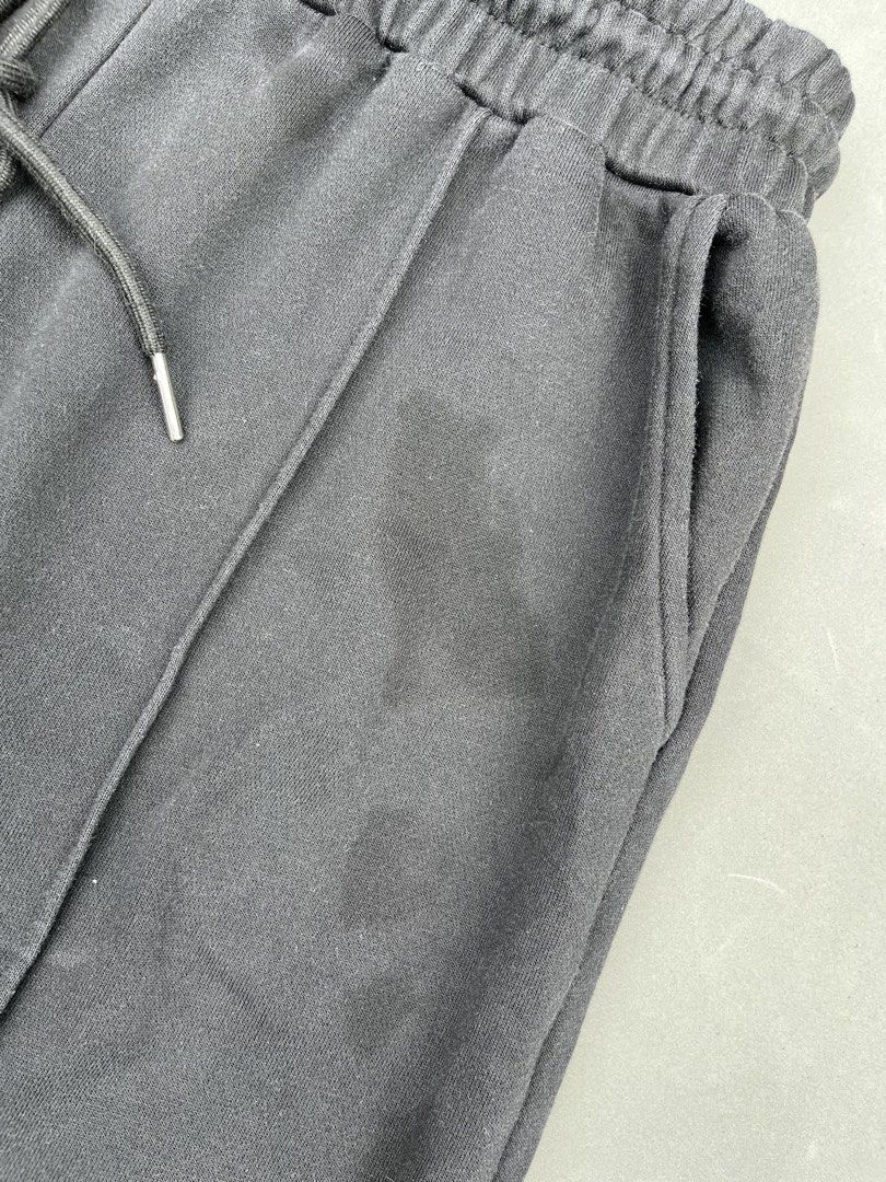 RANDOM BAGGY PANTS (Category: Joggers) located in Quezon City. Submitted by kentstuff (Listing ID 1460571484, Image 3). Description: Size L On Tag Waist: 30-44 Length: 41 Leg opening: 11.5 Condition: Excellent CR: 9/10 Issue: nasa pic DISCLAIMER: This is a thrifted item. All brands, logos, and trademarks belong to their rightful owners. We’re here to rehome great pieces — no brand affiliation intended.