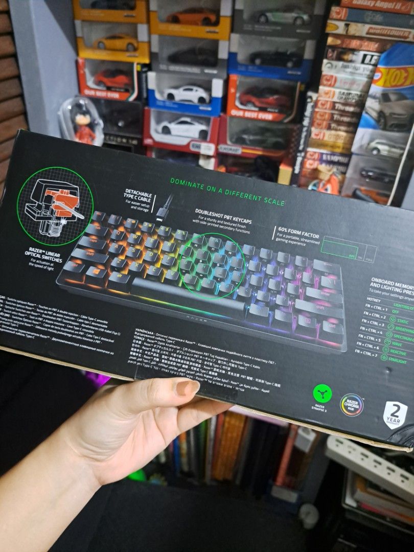 razer huntsman mini (Category: Computer Keyboard) located in Manila. Submitted by alfylhyn (Listing ID 1460639720, Image 2). Description: this is brand new, naopen lang for picture.