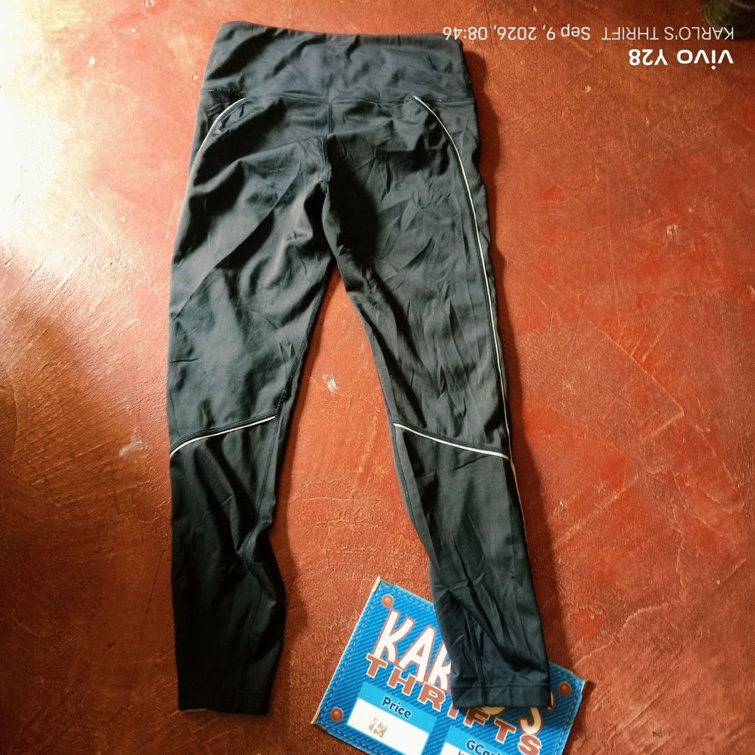 RCVA LEGGINGS (Category: Activewear) located in Davao. Submitted by karlosthriftshop (Listing ID 1460563773, Image 2). Description: ₱450 FREE SHIPPING THRU J &T RCVA LEGGINGS FOR WOMEN MADE.IN CHINA CAN FIT TO W27-32 IN VERY GOOD CONDITION X COD/COP PAYMENT 1ST MOP:GCASH.
