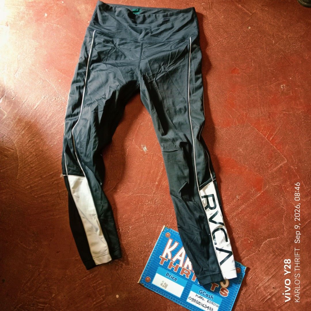 RCVA LEGGINGS (Category: Activewear) located in Davao. Submitted by karlosthriftshop (Listing ID 1460563773, Image 1). Description: ₱450 FREE SHIPPING THRU J &T RCVA LEGGINGS FOR WOMEN MADE.IN CHINA CAN FIT TO W27-32 IN VERY GOOD CONDITION X COD/COP PAYMENT 1ST MOP:GCASH.