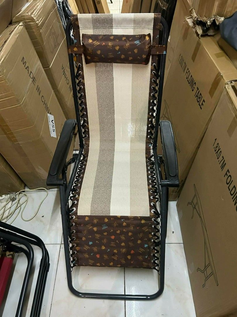 Reclining chair (Category: Chairs) located in Manila. Submitted by joydolor (Listing ID 1460529322, Image 3). Description: Reclining chair.