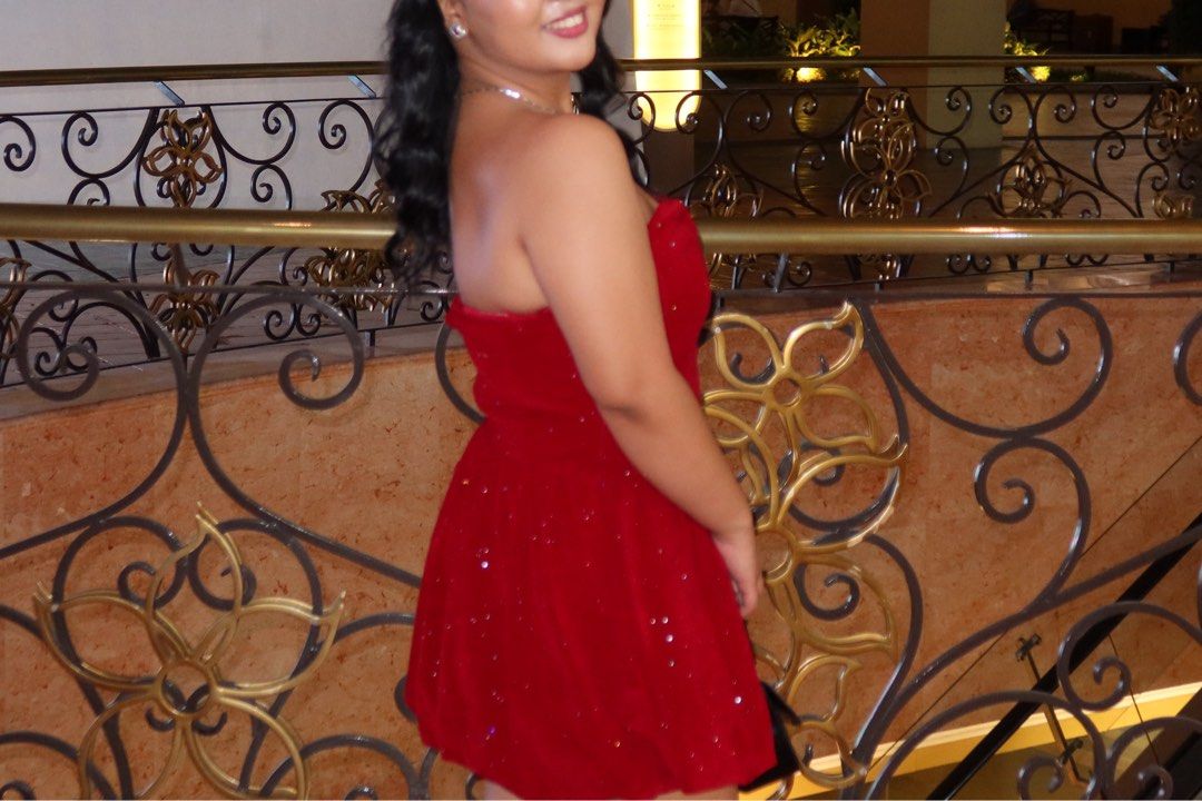 Red Glittery Dress (Category: Dresses) located in Manila. Submitted by rancesthingz (Listing ID 1460706669, Image 2). Description: - size Large (it can fit up L to XL) - stretchy - used once (grad day only) - perfect for bday or any other events Last price posted!! :) .