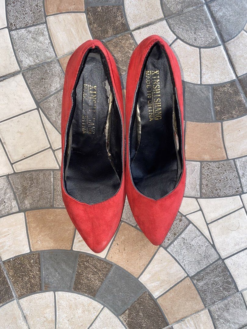 Red Suede Pointed Toe Heels (Category: Heels) located in Pasay City. Submitted by violetttttttttttttt (Listing ID 1460581364, Image 1). Description: - Stylish red suede heels - Elegant pointed toe design - Comfortable moderate heel height - Brand: XINSHISHANG (visible inside) - Size: 235 - Origin: Made in China.