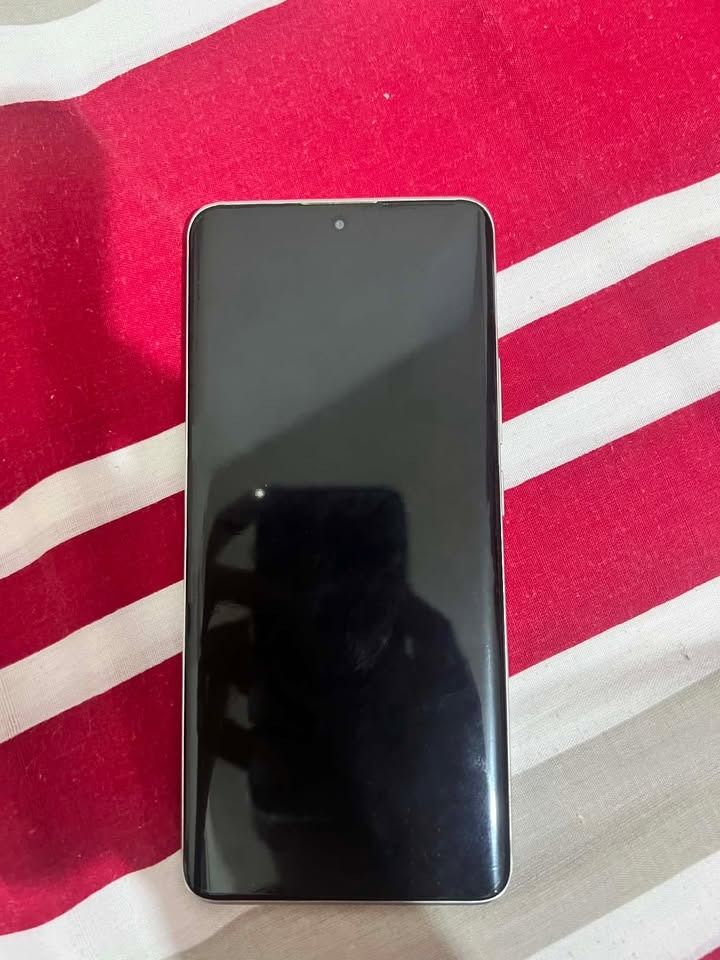 Redmi note 13 pro+ plus 5G 512gb (Category: Android Others) located in Caloocan City. Submitted by boldwater.0e12b1 (Listing ID 1460561041, Image 3). Description: NO ISSUES. Specs: -16GB+16GB RAM + 512GB Storage -MediaTek Dimensity 7200 Ultra -200MP main camera with OIS -6.67" 1.5K 120Hz AMOLED curved display -5000mAh battery + 120W HyperCharge -IP68 water & dust resistance Condition: -Clean and well-maintained -No scratches, no dents, no screen 