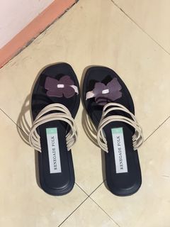 (Category: ) located in . Submitted by calis.preloved (Listing ID 1460586570, Image 1). Description: .