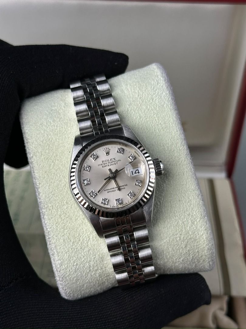 Rolex Lady Datejust 26MM (Category: Luxury Watches) located in Makati City. Submitted by random_thrifts444 (Listing ID 1460549101, Image 2). Description: Ref. 69174 Silver Diamond Dial 18k White Gold Fluted Bezel Jubilee Bracelet Year: 1993 Condition: Very good, well-preserved ✔ Inner & outer box ✔ Original guarantee paper ✔ Manual / booklet ✔ Authentication paper from a trusted local watch specialist ✔ Movement checked by a trusted local watch s