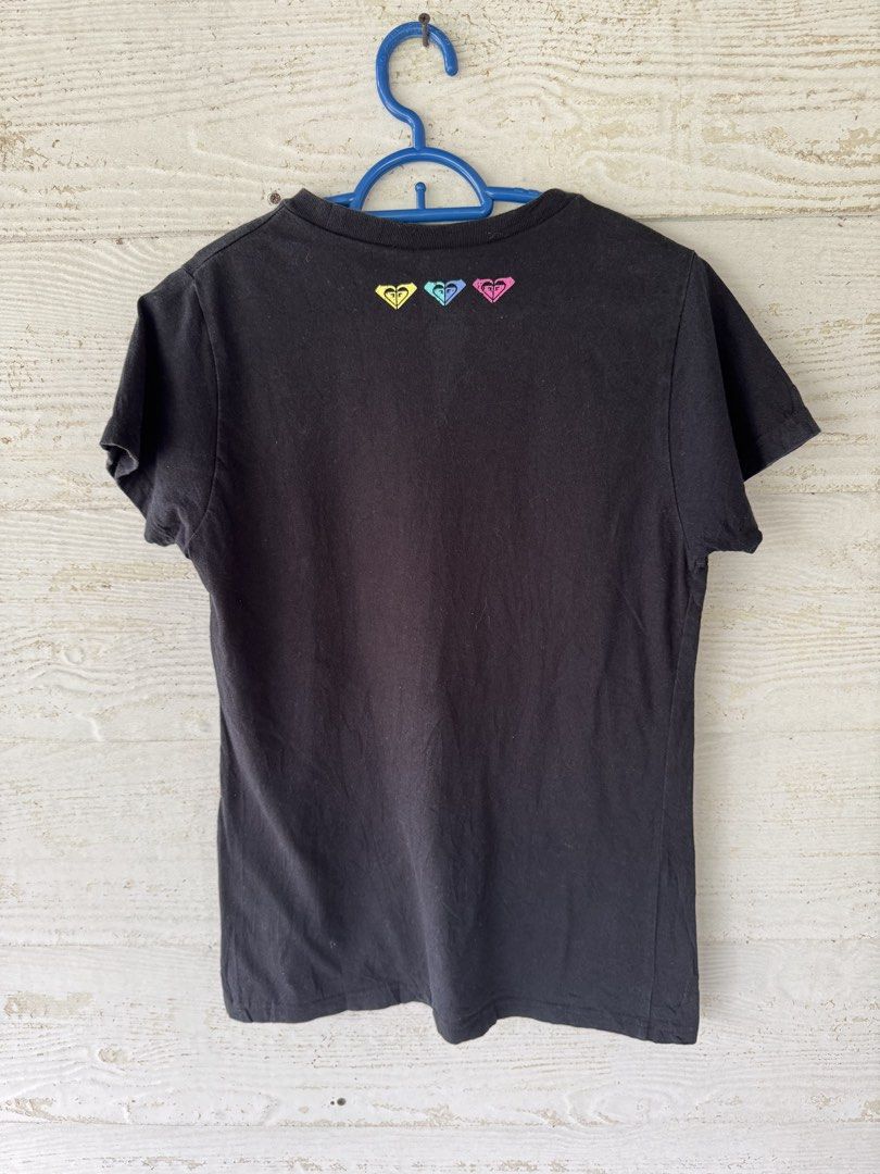 Roxy (Category: Shirts) located in Tumpat. Submitted by deqla2727 (Listing ID 1460602742, Image 2). Description: Roxy saiz xl pit17 lbuh24.5 bhu13 cndn9/10 call,wsap0129636410 c40.