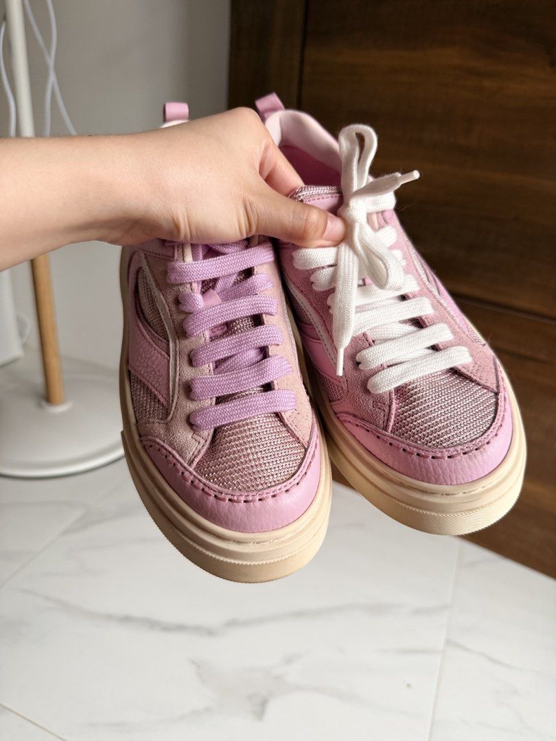 Salvatore ferragamo (Category: Sneakers) located in Las Pinas. Submitted by felicianoh40332 (Listing ID 1460563074, Image 2). Description: Bought from US🇺🇸 Negotiable.