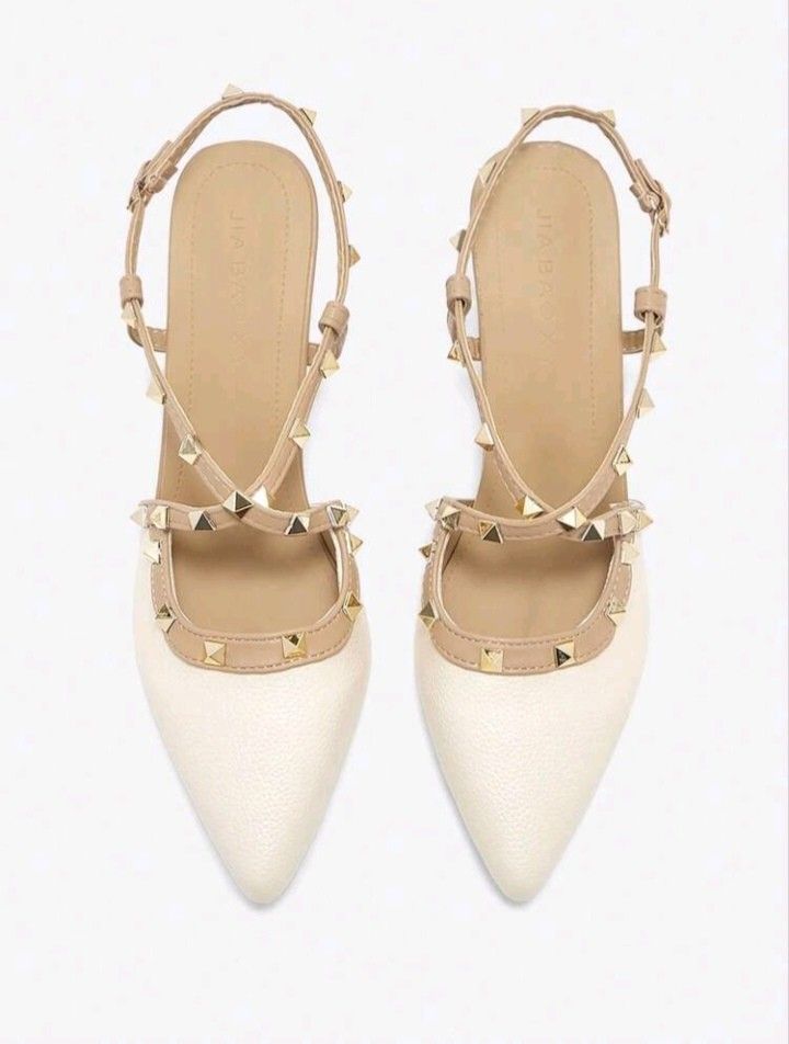 Sandals (Category: Heels) located in Manila. Submitted by clafie (Listing ID 1460578848, Image 1). Description: Size : 35.