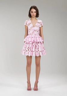 (Category: ) located in . Submitted by mimilove2shop (Listing ID 1460686566, Image 1). Description: .